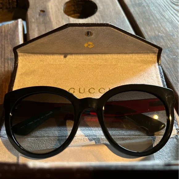 Gucci oversized gradient sunnies - Picture 13 of 16